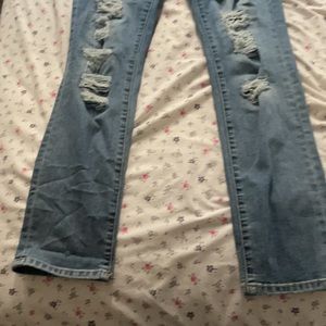 Skinny ripped jeans